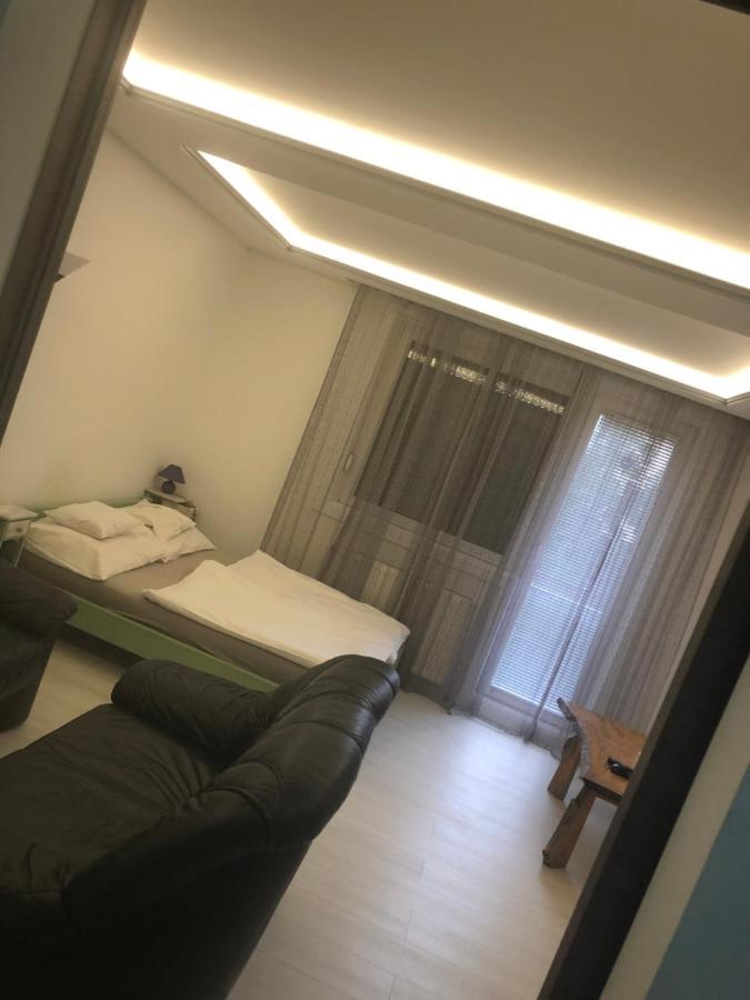 Bezso Apartman Hajdúszoboszló Exteriör bild